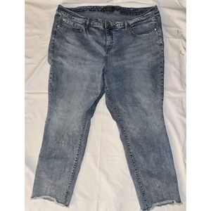Torrid Crop Boyfriend‎ Vintage Stretch Mid Rise Jeans Womens Size 22 Light Wash